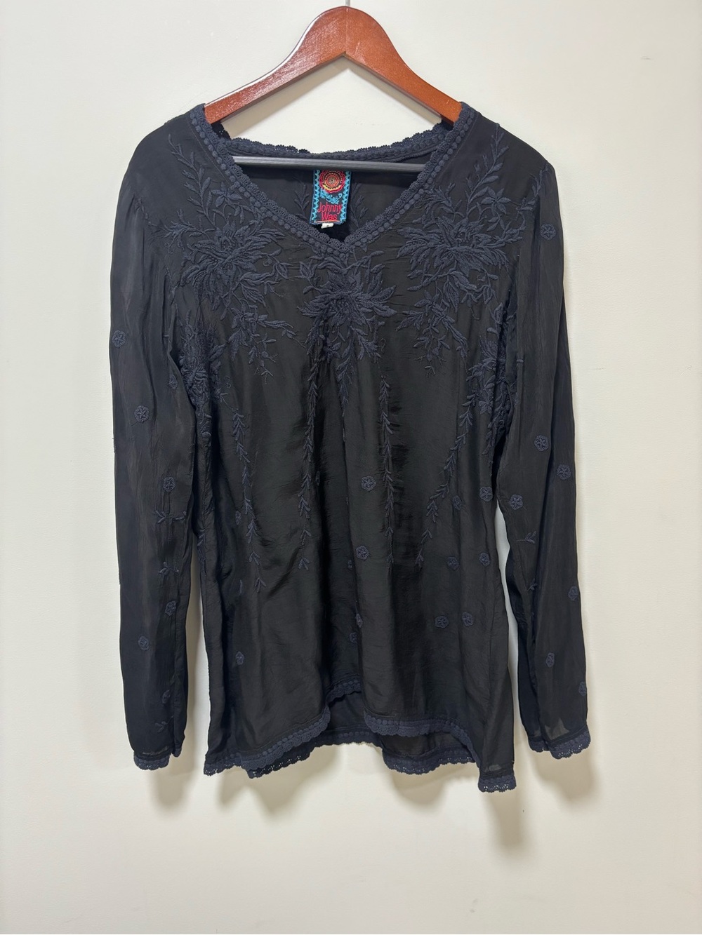 Johnny Was Embroidered Tunic Top Black Floral S - Picture 5 of 8